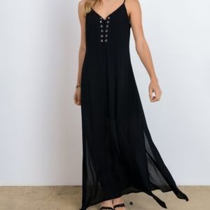 Black Dress L Doe and Rea